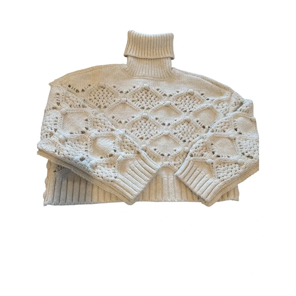 Zara Cream Chunky Aran Knit T-neck Sweater Button Cuff  Boho Hygge Beachy Preppy